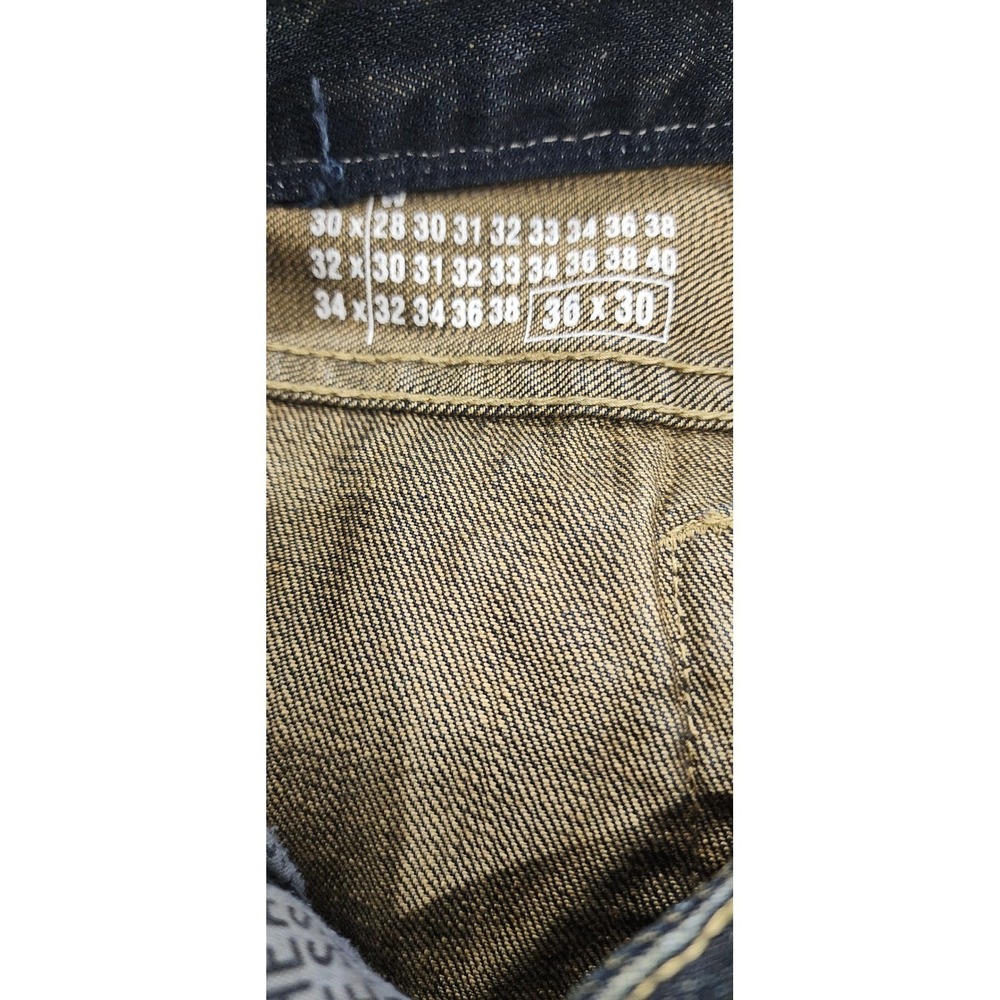 Kenneth Cole JEANS Men's 32‎ X30 Dark Wash Denim With Fading. Model Is 5.8"150 - Picture 11 of 11